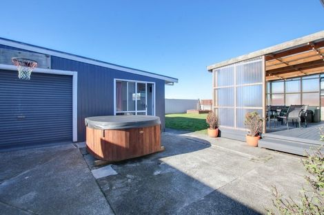 Photo of property in 21 Freyberg Avenue, Tamatea, Napier, 4112