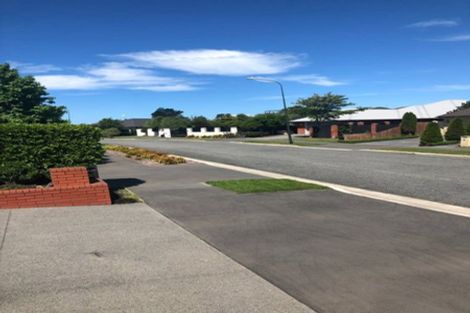 Photo of property in 3 Foresters Crescent, Parklands, Christchurch, 8083