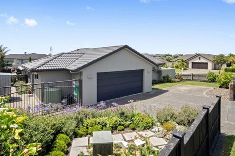 Photo of property in 34 Intrepid Crescent, Beachlands, Auckland, 2018