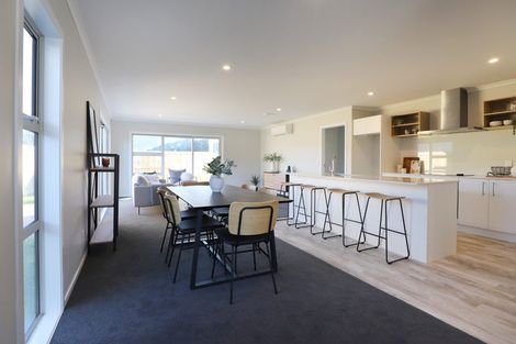 Photo of property in 42 Te Ara O Roimata, Wainuiomata, Lower Hutt, 5014