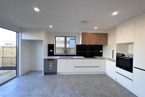 Photo of property in 16 Clayden Shuttleworth Street, Papakura, 2110