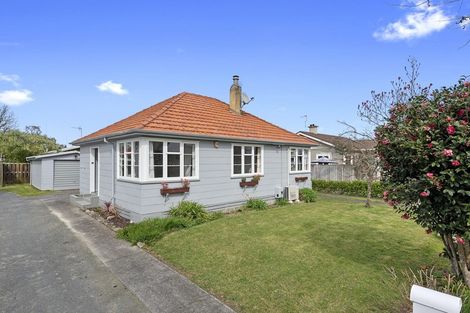 Photo of property in 16 Tranmere Road, Fairfield, Hamilton, 3214