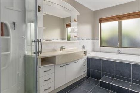 Photo of property in 6 Orchid Place, Ohauiti, Tauranga, 3112