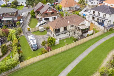 Photo of property in 21 St Annes Crescent, Wattle Downs, Auckland, 2103