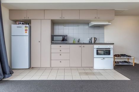 Photo of property in 3 Keystone Avenue, Mount Roskill, Auckland, 1041