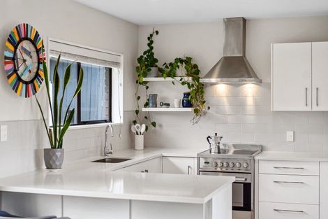 Photo of property in 8 Lochinvar Place, Hairini, Tauranga, 3112