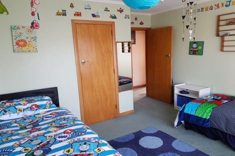 Photo of property in 5 James Street, Dannevirke, 4930