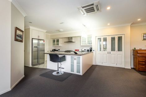 Photo of property in 100 Princes Street, Temuka, 7920