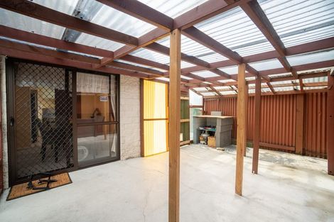 Photo of property in 4 Jarrett Court, Roslyn, Palmerston North, 4414