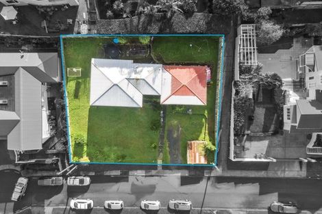 Photo of property in 81 Palmerston Road, Birkenhead, Auckland, 0626