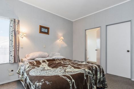 Photo of property in 28 Balmacewen Place, Mount Maunganui, 3116