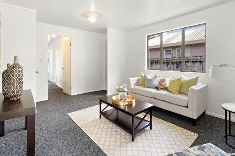 Photo of property in 12 Josie Lane, Manurewa, Auckland, 2102