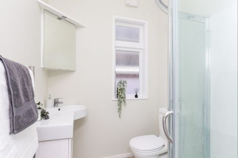 Photo of property in 107 Grant Road, Thorndon, Wellington, 6011