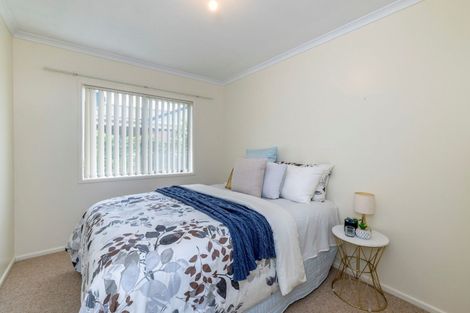 Photo of property in 2 Barclay Grove, Hokio Beach, Levin, 5571