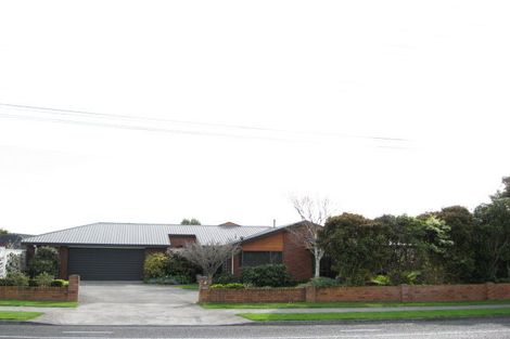 Photo of property in 360 Mangorei Road, Merrilands, New Plymouth, 4312
