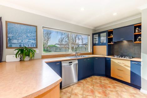 Photo of property in 80 Guildford Drive, Paraparaumu, 5032