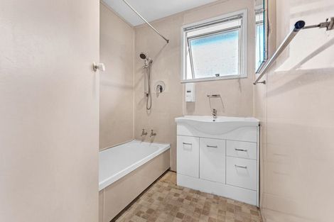 Photo of property in 51 Cedar Heights Avenue, Massey, Auckland, 0614