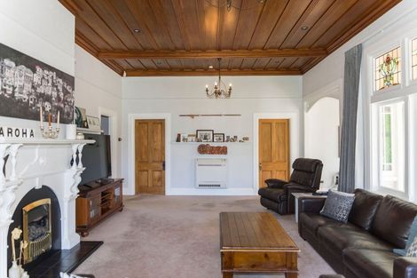 Photo of property in 2 Aerodrome Road, Dannevirke, 4972