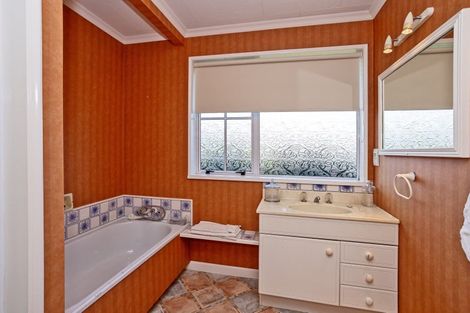 Photo of property in 16 Moana Street, Rosedale, Invercargill, 9810