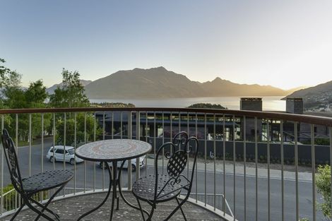Photo of property in 1/43 Belfast Terrace, Queenstown, 9300