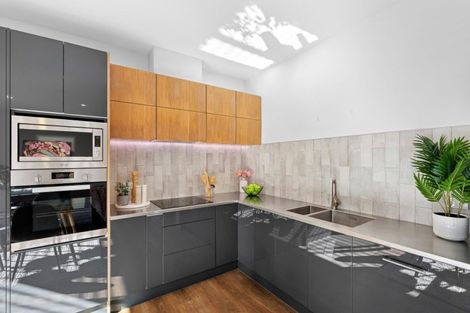 Photo of property in 28 Orient Street, Cromwell, 9310