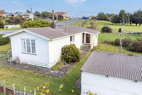 Photo of property in 13 Newman Road, Eketahuna, 4900