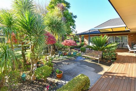 Photo of property in 22 Glencairn Place, Buckland, Pukekohe, 2677