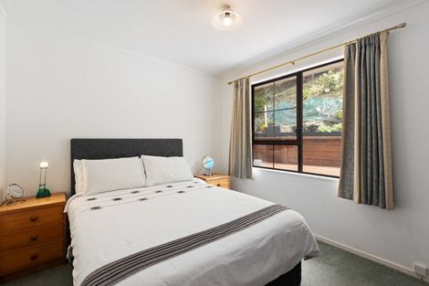 Photo of property in 52 Hathaway Avenue, Karori, Wellington, 6012