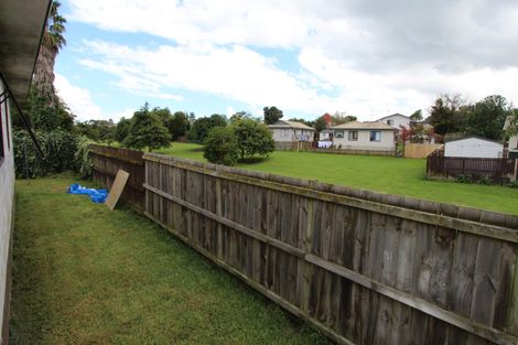 Photo of property in 2/16 Silver Creek Road, Weymouth, Auckland, 2103