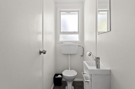 Photo of property in 24 Ridd Street, Lynmouth, New Plymouth, 4310