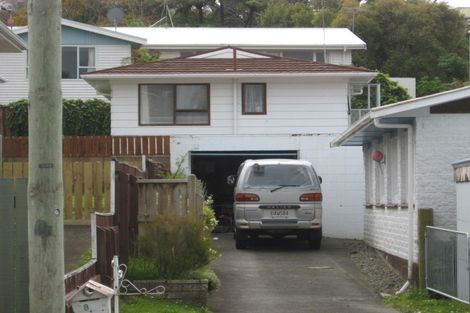 Photo of property in 8 Kenmore Street, Westown, New Plymouth, 4310