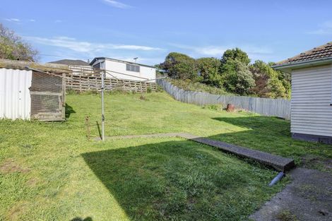 Photo of property in 172 Champion Street, Cannons Creek, Porirua, 5024