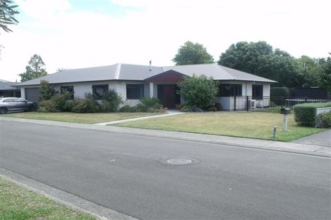 Photo of property in 2 Woodfield Place, Parkvale, Hastings, 4122