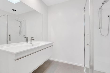 Photo of property in 11 Otira Place, Awapuni, Palmerston North, 4412