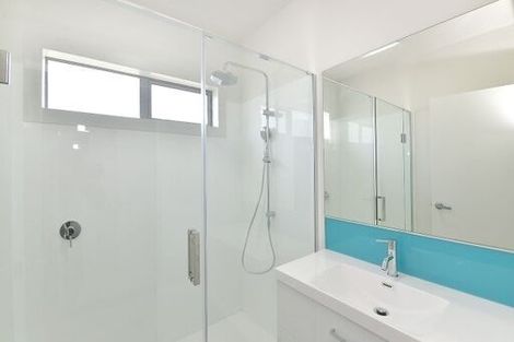 Photo of property in 35a Gledstane Road, Stanmore Bay, Whangaparaoa, 0932