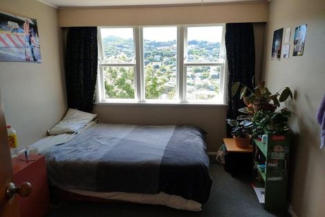 Photo of property in 8b Cam Street, Island Bay, Wellington, 6023