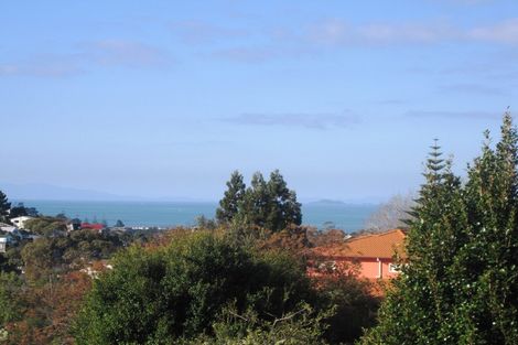 Photo of property in 729 East Coast Road, Browns Bay, Auckland, 0630