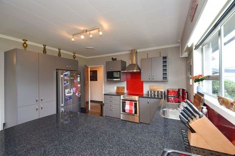 Photo of property in 18 Robert Street, Otatara, Invercargill, 9879