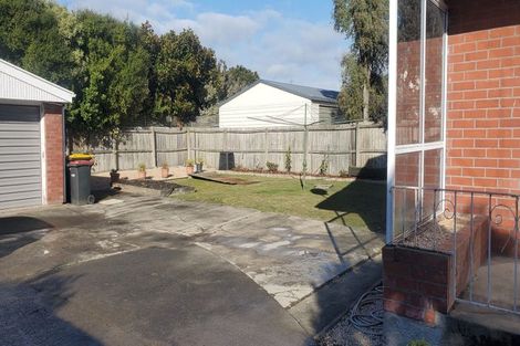 Photo of property in 2/82 Grahams Road, Burnside, Christchurch, 8041