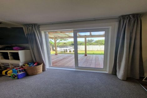 Photo of property in 6 Cosgrove Rise, Riverstone Terraces, Upper Hutt, 5018