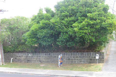 Photo of property in 1/72 Archers Road, Glenfield, Auckland, 0629