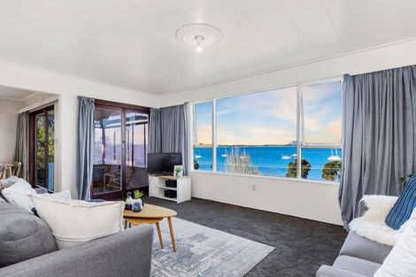 Photo of property in 39 Harbour View Road, Omokoroa, 3114