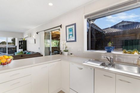 Photo of property in 3 Mack Place, Red Hill, Papakura, 2110