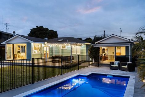 Photo of property in 7 Orkney Road, Mount Maunganui, 3116