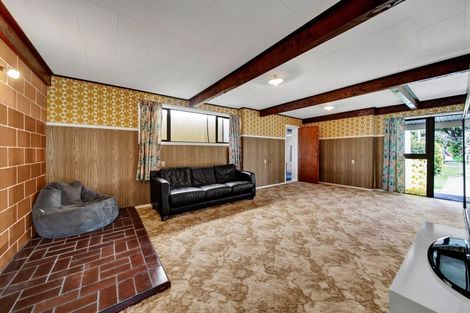 Photo of property in 17 Tongaporutu Road, Tongaporutu, Urenui, 4378