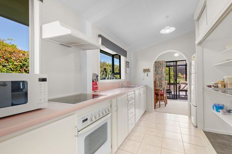 Photo of property in 29 Estuary Crescent, Fairfield, Dunedin, 9018