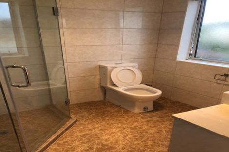 Photo of property in 5 Carrickdawson Drive, Flat Bush, Auckland, 2019