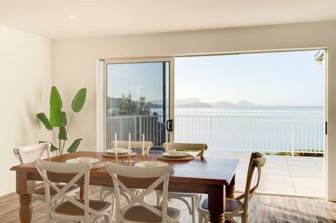 Photo of property in 124 Beach Road, Onerahi, Whangarei, 0110