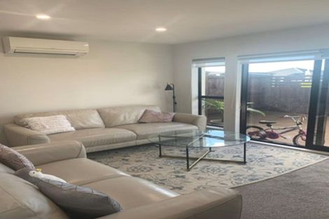 Photo of property in 10 Bliss Court, Takanini, 2110