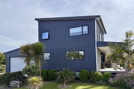 Photo of property in 13 Cook Street, Carters Beach, Westport, 7825